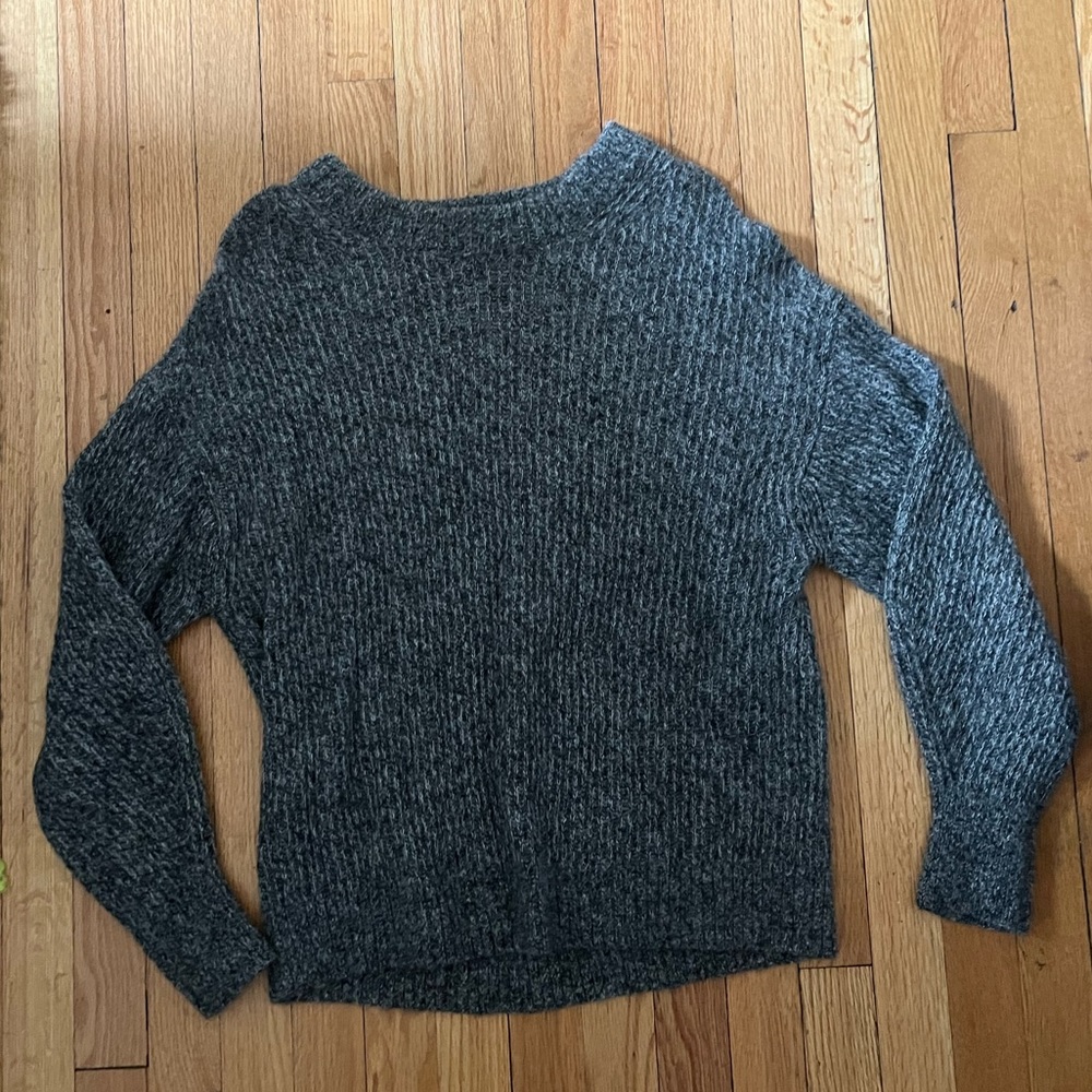 Everlane gray wool sweater - L - never worn